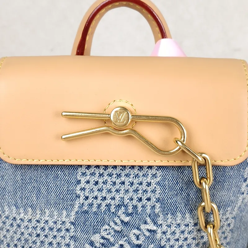 Louis Vuitton Shoulder Bag Nano Steamer Shoulder Bag Blue nano 15 × 7 × 18 cm — detail view 11 of 11