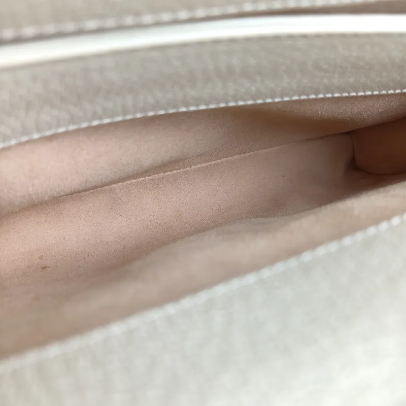 GUCCI Crossbody Bag Ophidia White Calfskin 26 × 8 × 17 cm — detail view 6 of 10