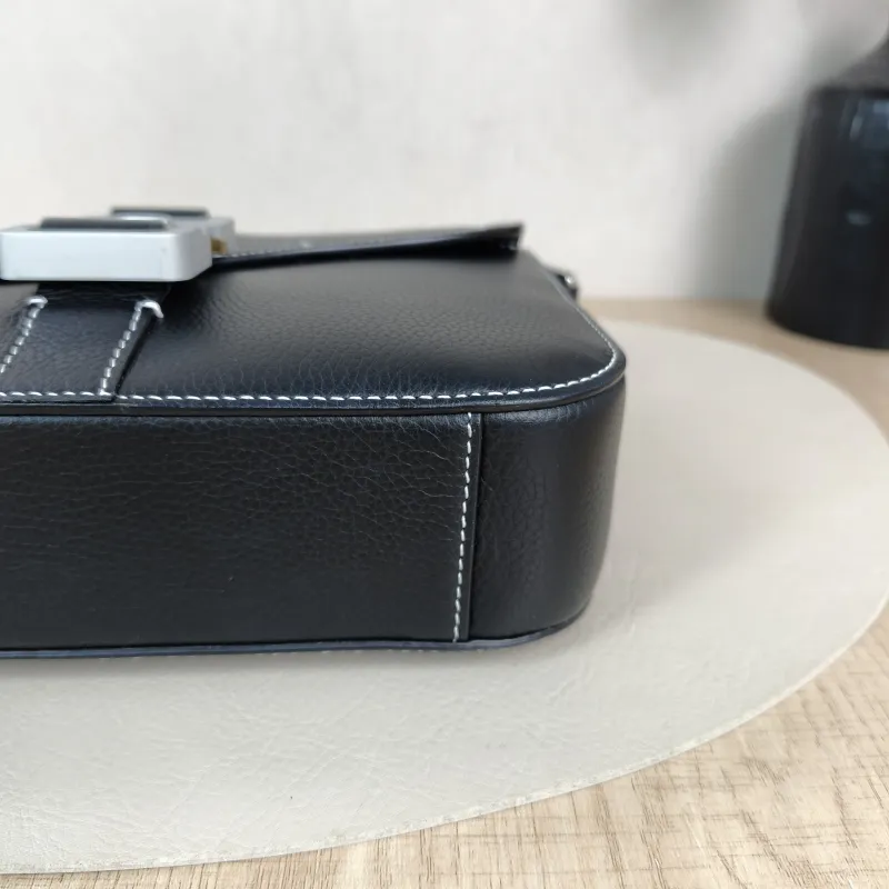 DIOR Crossbody Bag Black Calfskin Small 23 × 6 × 17.5 cm — detail view 2 of 11