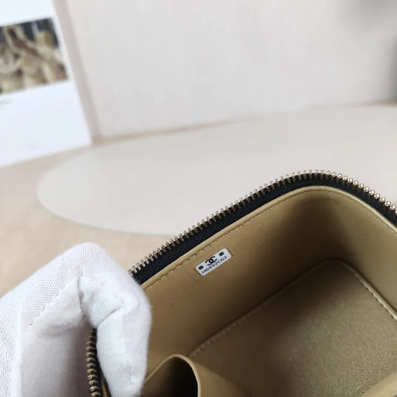Chanel Crossbody Bag C Edition Black Lambskin One Size 11 × 7 × 9 cm — detail view 5 of 12