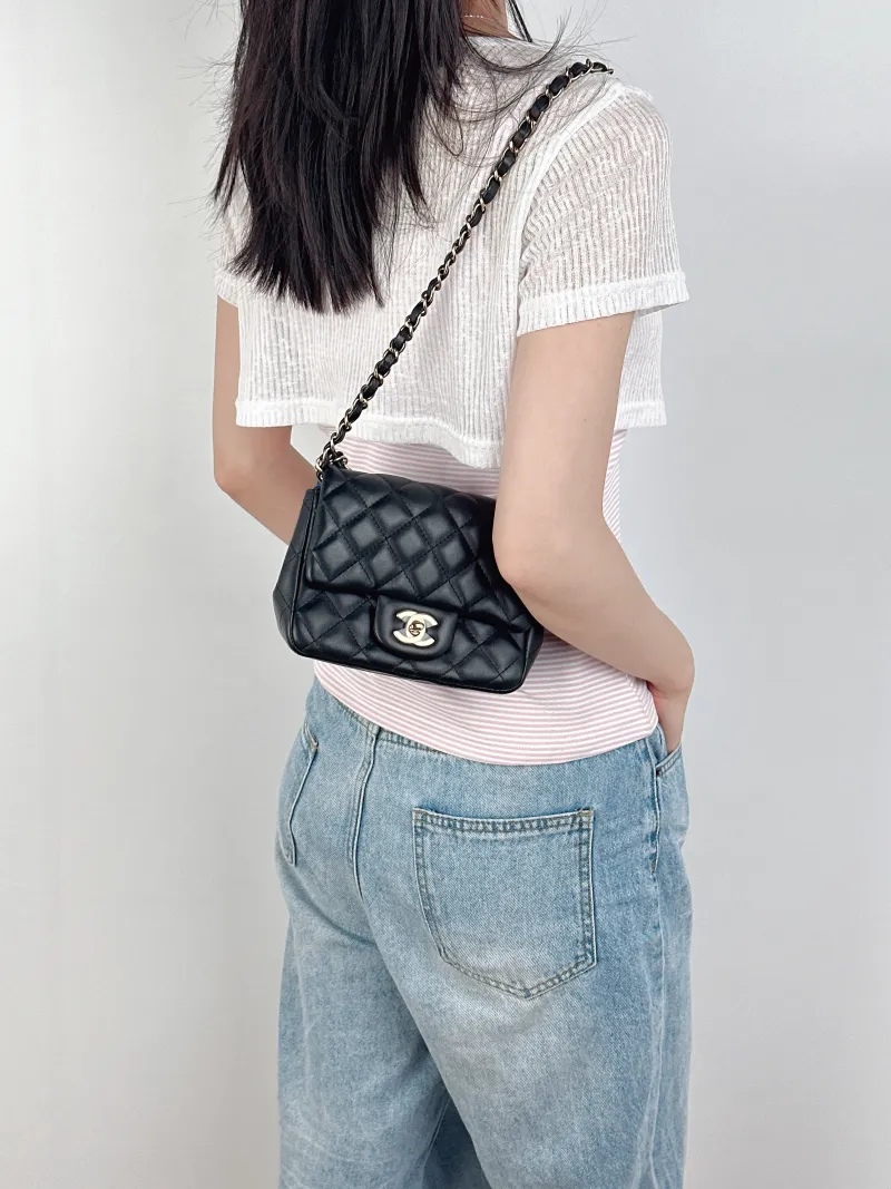 Chanel Crossbody Bag Classic Flap Mini CF Mini Black SL ambskinmini17 × 8 × 13.5 cm — on-model view 2 of 3