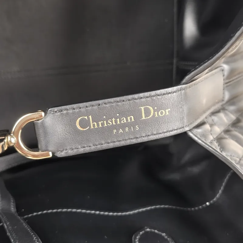 DIOR Top Handle Bag TOUJOURS Black Calfskin Medium28.5 × 17 × 21.5 cm — detail view 13 of 13
