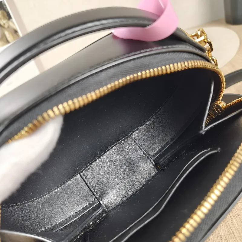 DIOR Shoulder Bag CD Signature Camera Bag Black Calfskin One Size18 × 6.5 × 11 cm — detail view 1 of 9