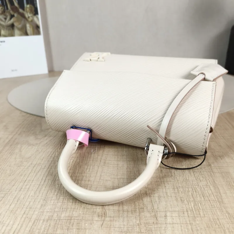 Louis Vuitton Crossbody Bag CLUNY White Epi Embossed Calfskin Mini 20 × 7.5 × 16 cm — detail view 14 of 14