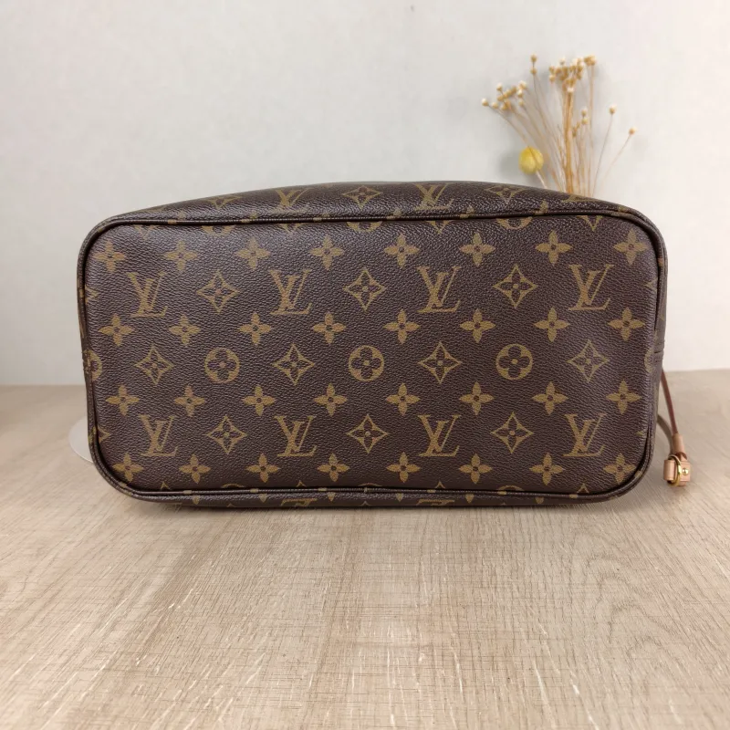 Louis Vuitton Shoulder Bag Neverfull Monogram PVC Medium 31 × 14 × 28 cm — cover view 2 of 5