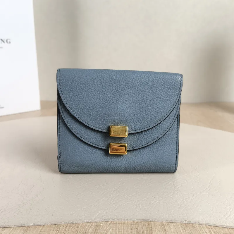 Chloé Wallet Wallet Blue Calfskin One Size12 × 2 × 10.5 cm