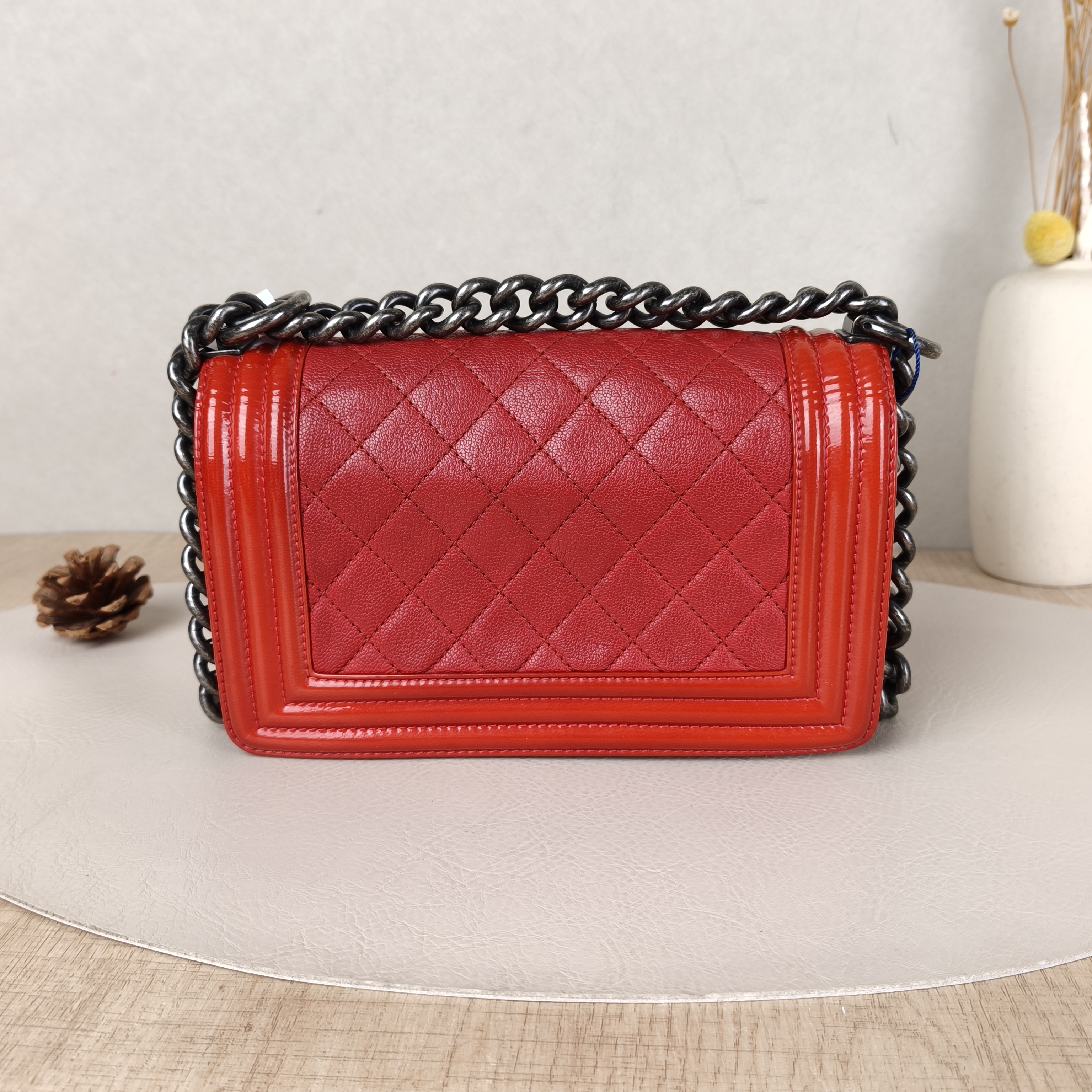 Chanel Crossbody Bag Le BoyRed Grained Calfskin Small20.5 × 8.5 × 12 cm — cover view 2 of 5