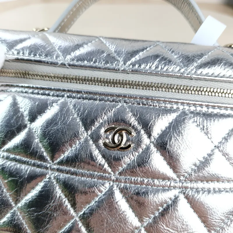 Chanel Top Handle Bag lp Silver Waxed Leather One Size19.5 × 5 × 17 cm — detail view 6 of 13