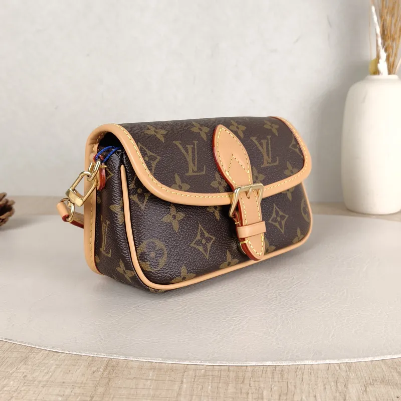 Louis Vuitton Crossbody Bag Diane Baguette Bag Monogram PVC nano 19 × 6 × 10.5 cm — cover view 5 of 6
