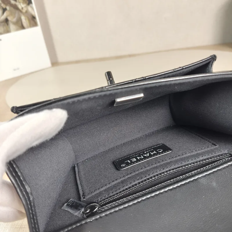 Chanel Crossbody Bag 23s Messenger Bag Black Waxed Leather Mini 19.5 × 6 × 13 cm — detail view 9 of 12