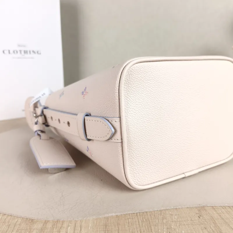 Louis Vuitton Top Handle Bag Collection White Calfskin BB 16 × 12 × 18 cm — detail view 5 of 10