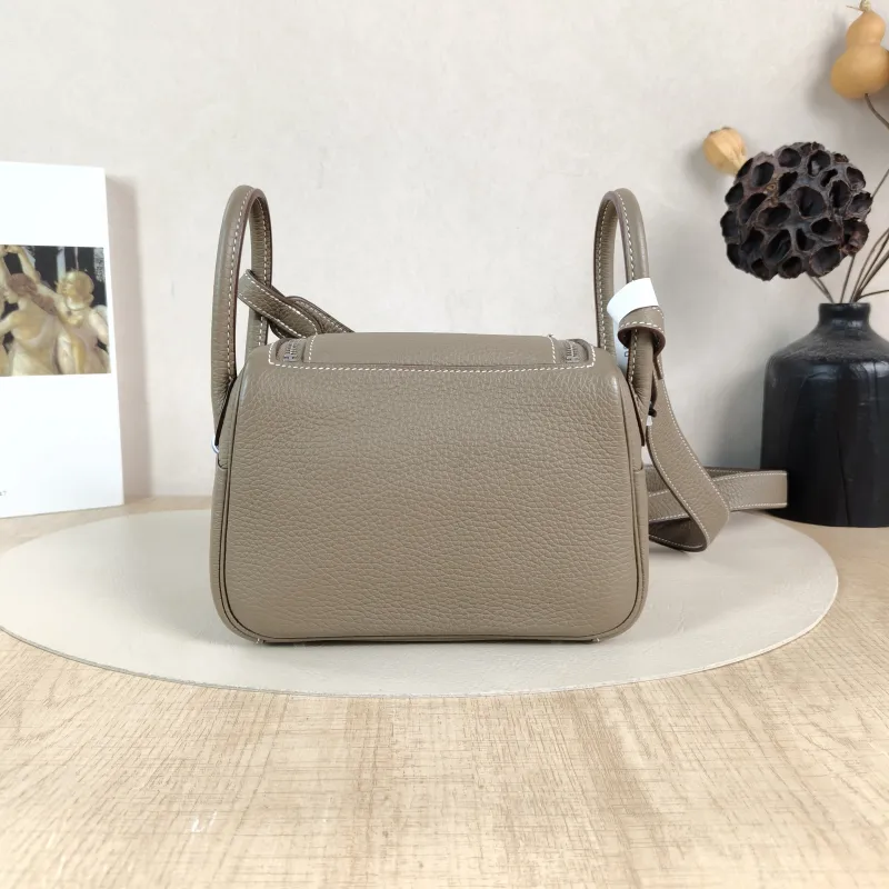 Hermès Crossbody Bag Lindy Mini 1918 TC Calfskinmini19 × 9.5 × 13 cm — cover view 6 of 6