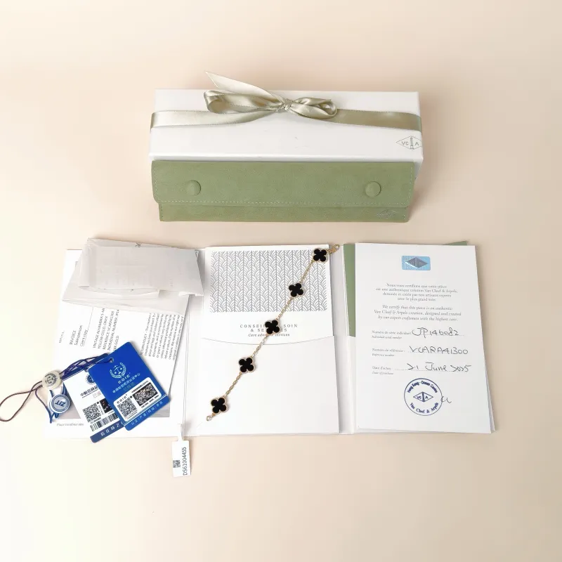 Van Cleef & Arpels Bracelet Alhambra Alhambra Collection Five-Motif Bracelet 18KY ellow Gold Vintage Small 19cm — cover view 7 of 10