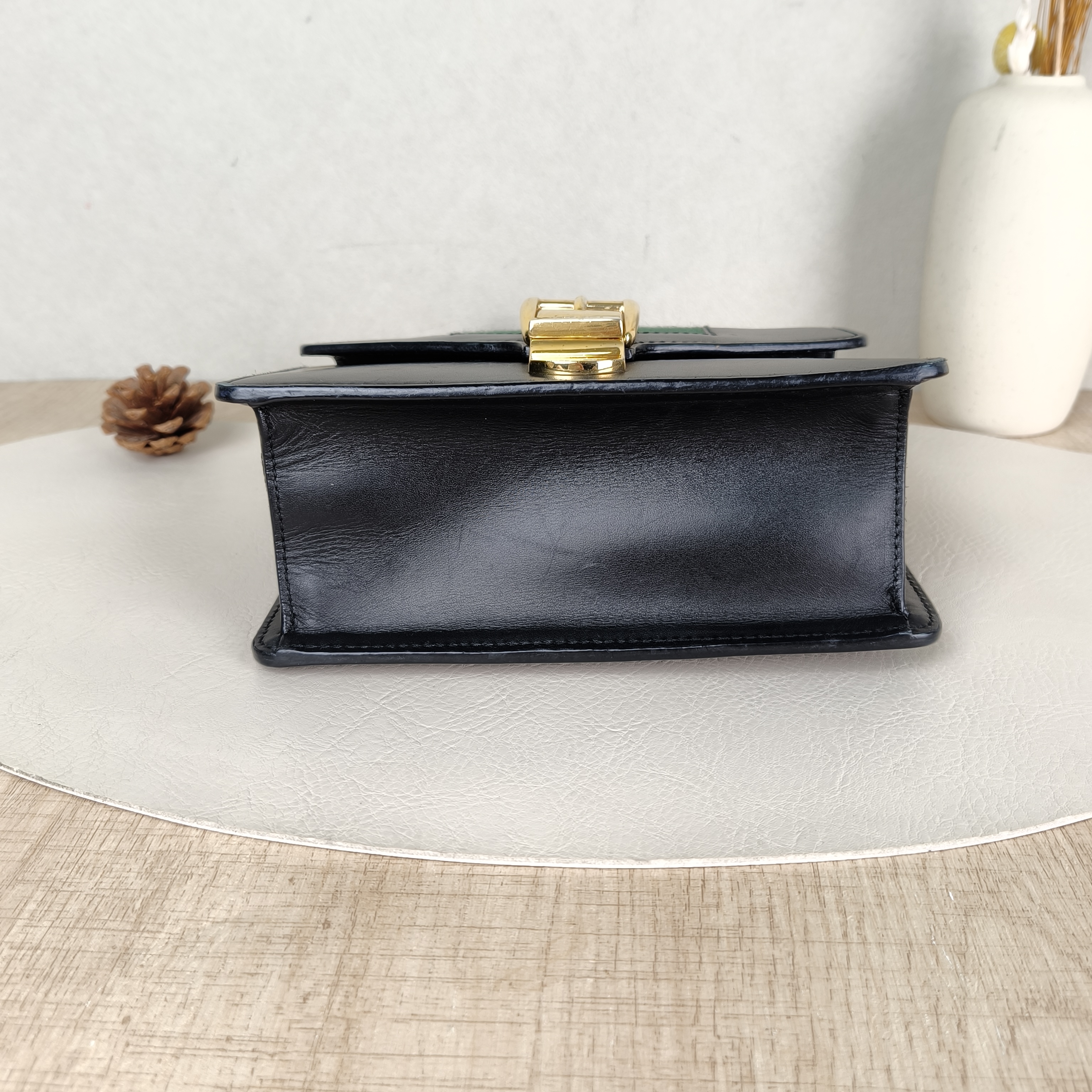 GUCCI Shoulder Bag Sylvie Shoulder Strap Edition Black CC alfskinmini19 × 8 × 14 cm — cover view 5 of 5