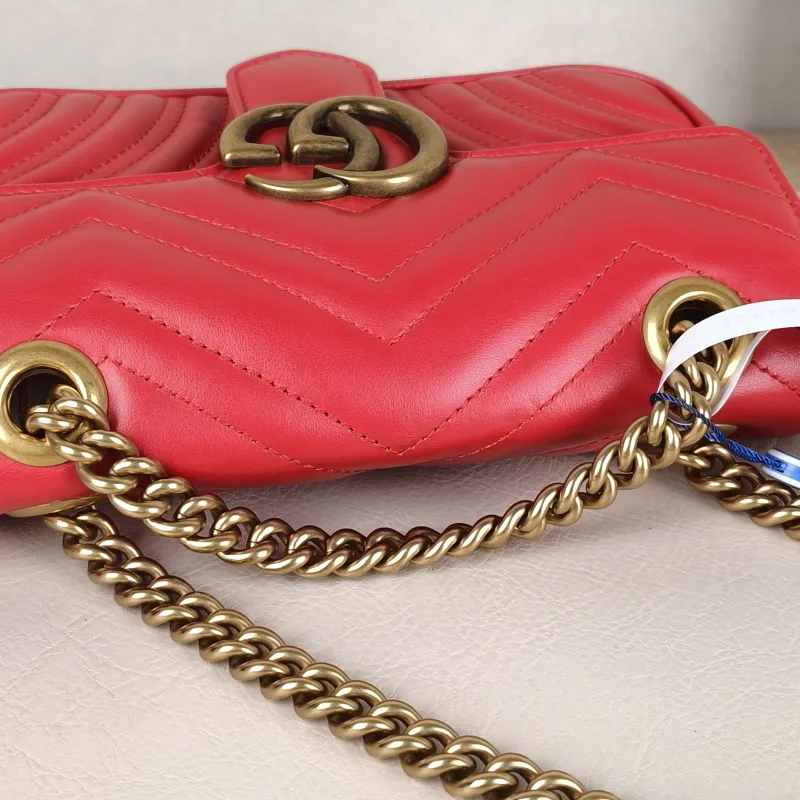 GUCCI Crossbody Bag GG Marmont Small Marmont 22Red Calfskin Small22 × 6 × 13 cm — detail view 7 of 13