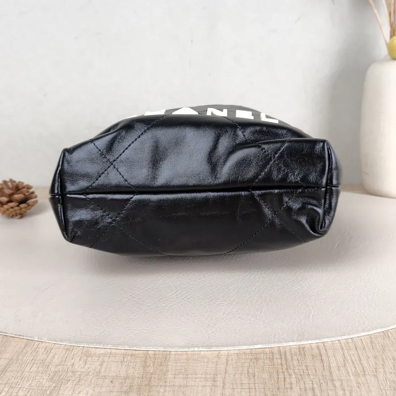 Chanel Shoulder Bag 22Bag Black CC alfskin Mini 20 × 6 × 19 cm — cover view 4 of 5