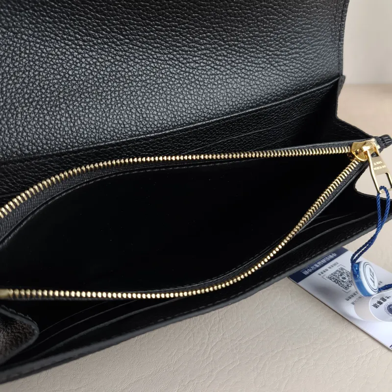 Louis Vuitton Wallet Edition Wallet Black Calfskin One Size 19 × 2.5 × 10.5 cm — detail view 5 of 9