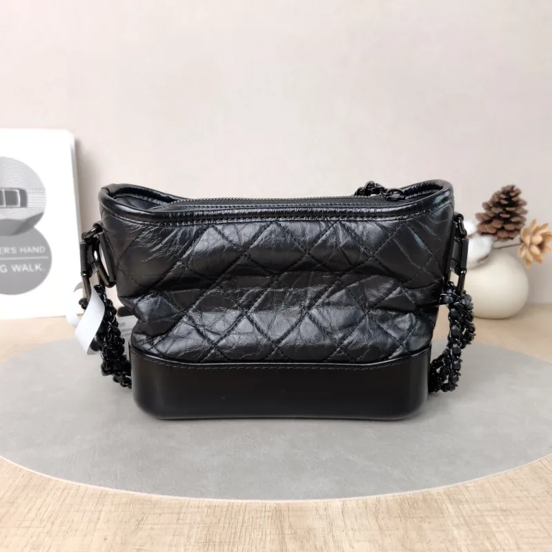 Chanel Crossbody Bag Gabrielle Gabrielle Bagsoblack Black Calfskin Small20 × 8 × 15 cm — cover view 2 of 5