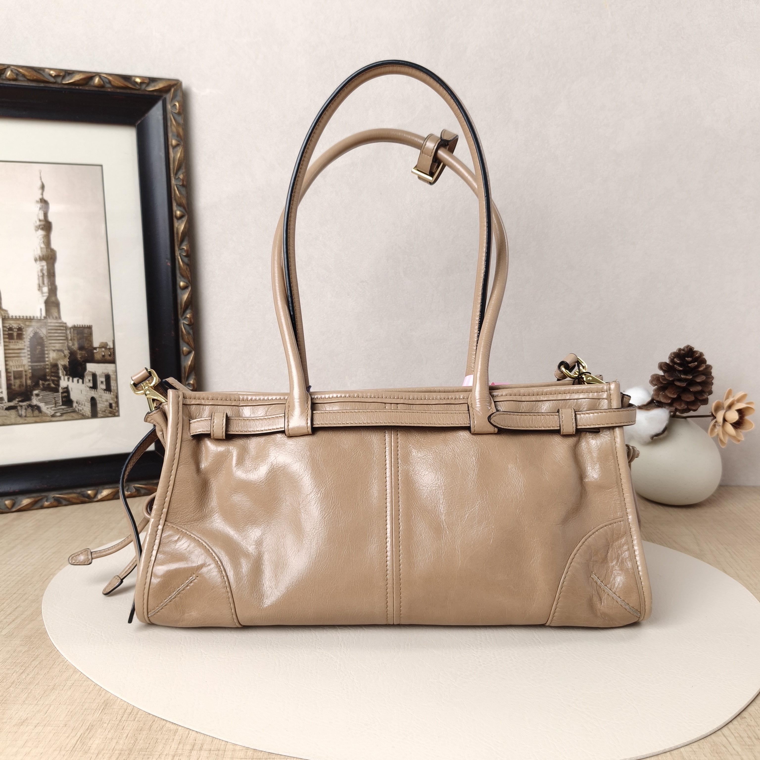 PRADA Shoulder Bag Bonnie Taupe Calfskin Medium32 × 12 × 15.5 cm — cover view 6 of 11
