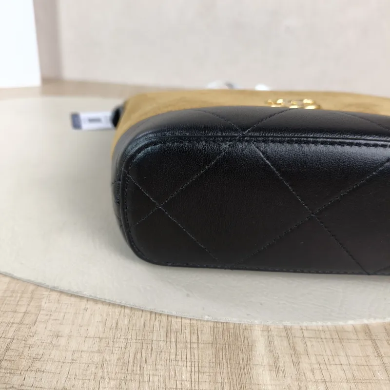 Chanel Crossbody Bag hobo Black Brown Suede Calfskin One Size 15.5 × 6 × 13 cm — detail view 7 of 11
