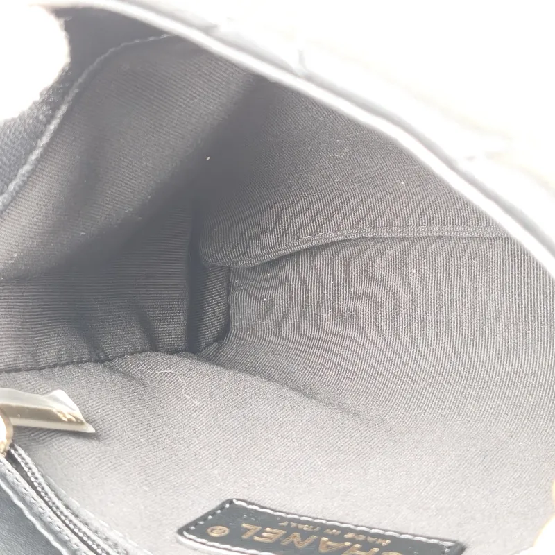 Chanel Backpack logo Backpack Black Lambskin 19 × 6 × 17 cm — detail view 9 of 13