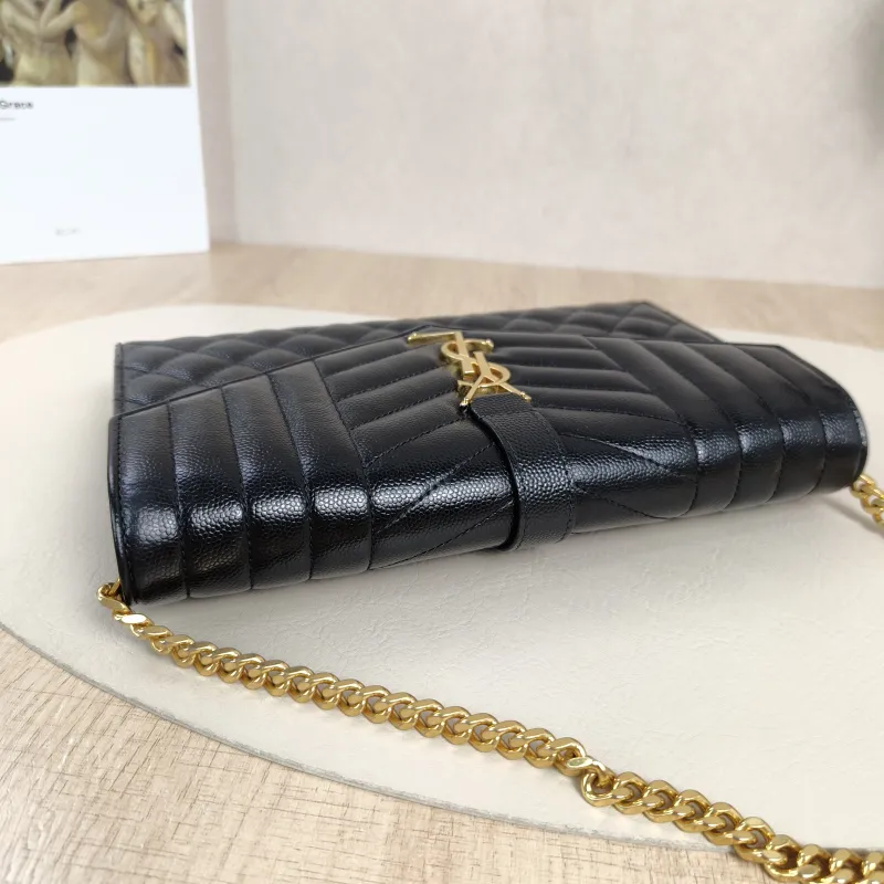 SAINT LAURENT Crossbody Bag ENVELOPE Black Grained Calfskin Small21 × 6 × 13 cm — detail view 4 of 15