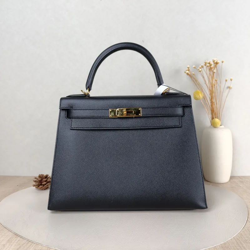 Hermès Shoulder Bag Kelly 28 Gold-Tone Hardware 89Black Epsom Calfskin Medium 28 × 10 × 22 cm C