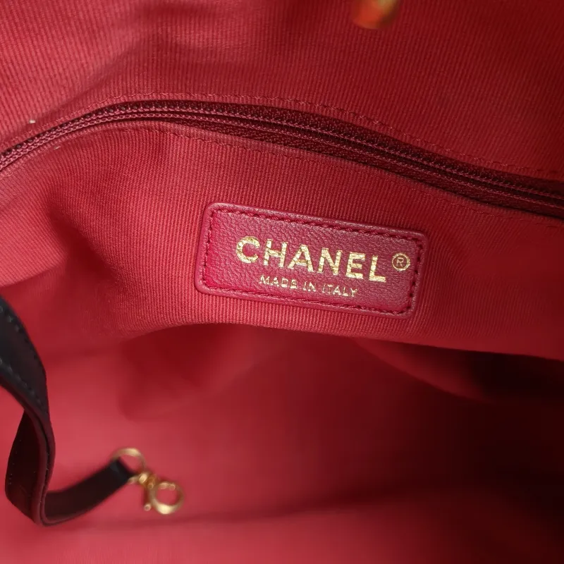 Chanel Shoulder Bag hobo Black Calfskin One Size29 × 6.5 × 27 cm — detail view 3 of 14