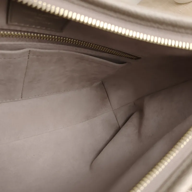 Louis Vuitton Crossbody Bag Carryall Calfskin Small 29.5 × 12 × 24 cm — detail view 11 of 14