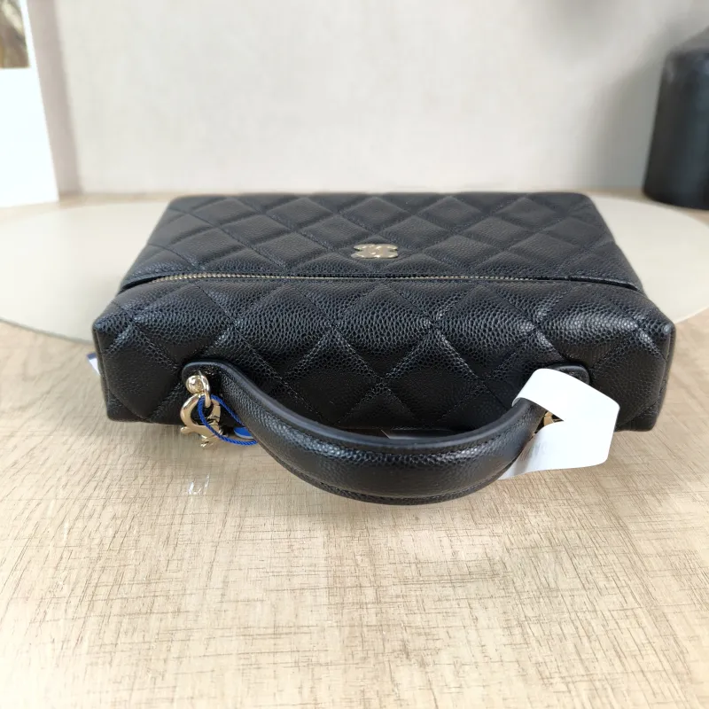 Chanel Crossbody Baglp Box Bag Top Handle Crossbody Bag Black Grained Calfskin 19.5 × 5 × 17 cm — detail view 14 of 14