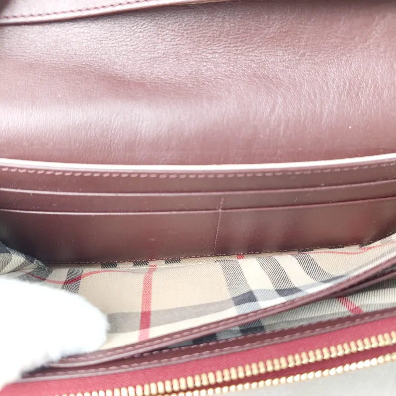 BURBERRY Wallet Wallet Red Calfskin One Size 19 × 2 × 11 cm — detail view 8 of 11