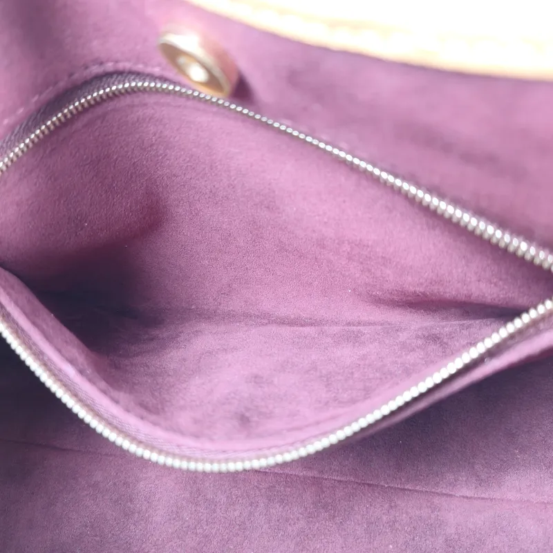 Louis Vuitton Crossbody Bag Carryall BB Monogram PVC BB 26 × 10 × 17 cm — detail view 1 of 12
