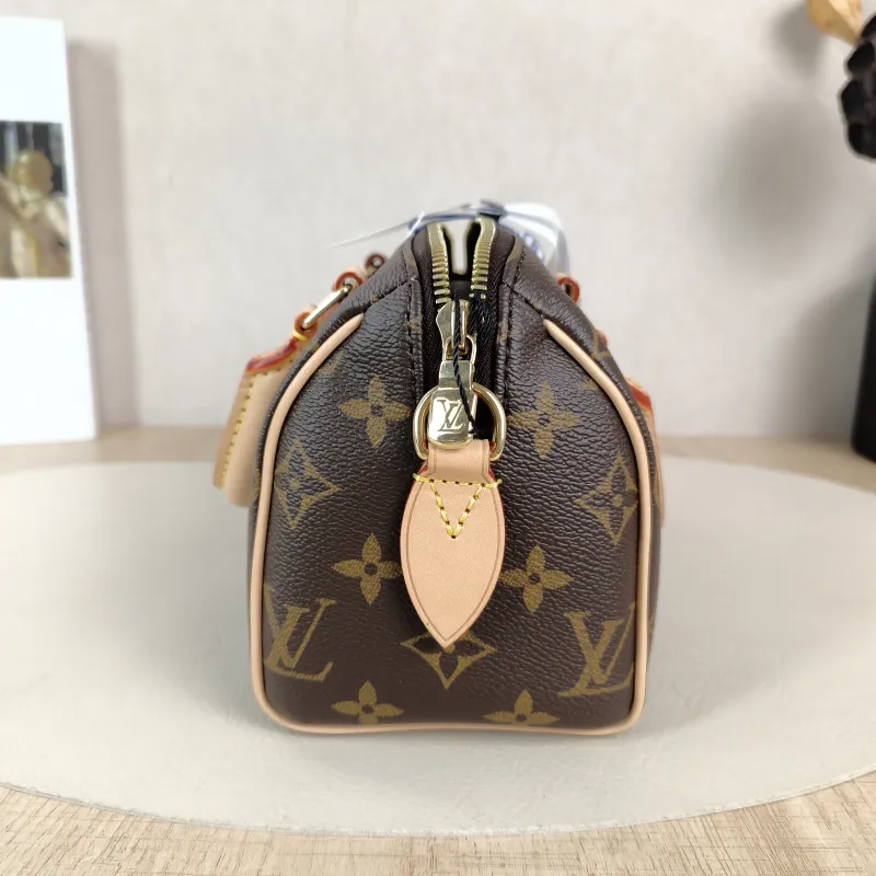 Louis Vuitton Crossbody Bag Speedy 18 LV&IM onogram PVC One Size18 × 10 × 12 cm — detail view 1 of 12