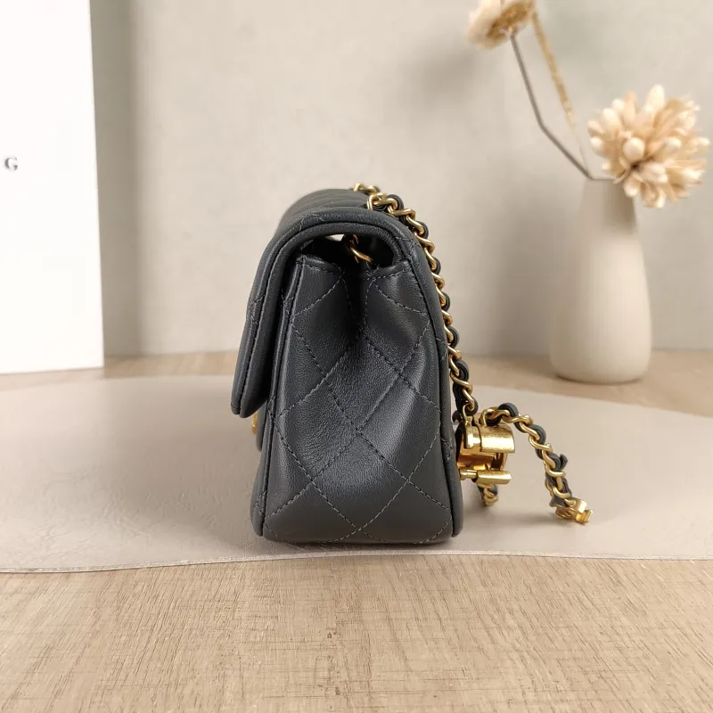 Chanel Crossbody Bag25b c mini Grey Lambskin mini20 × 6 × 12 cm — detail view 13 of 14