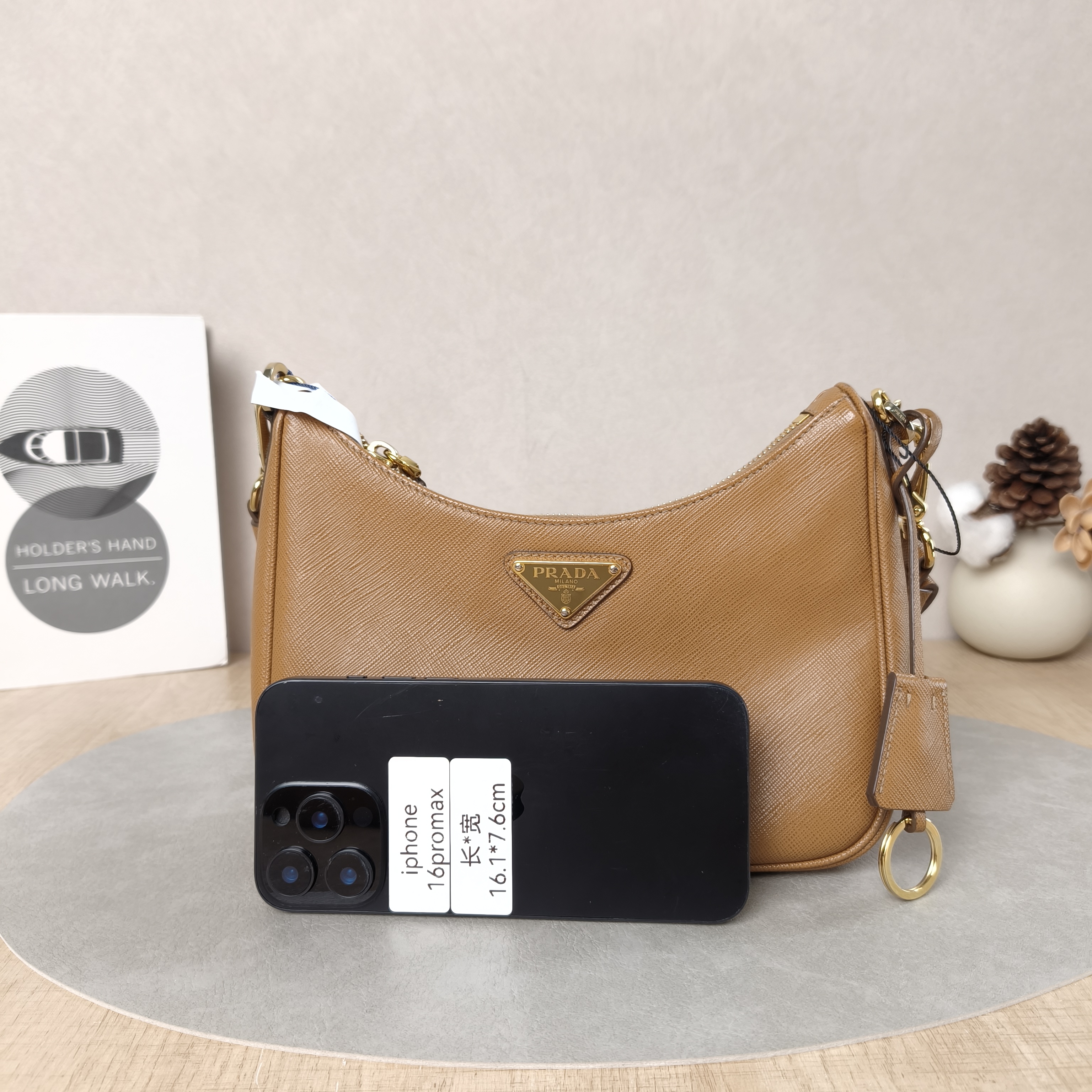 PRADA Shoulder Bag Re-Edition 2005 Hobo Caramel Calfskinmini22 × 6 × 18 cm — cover view 2 of 6