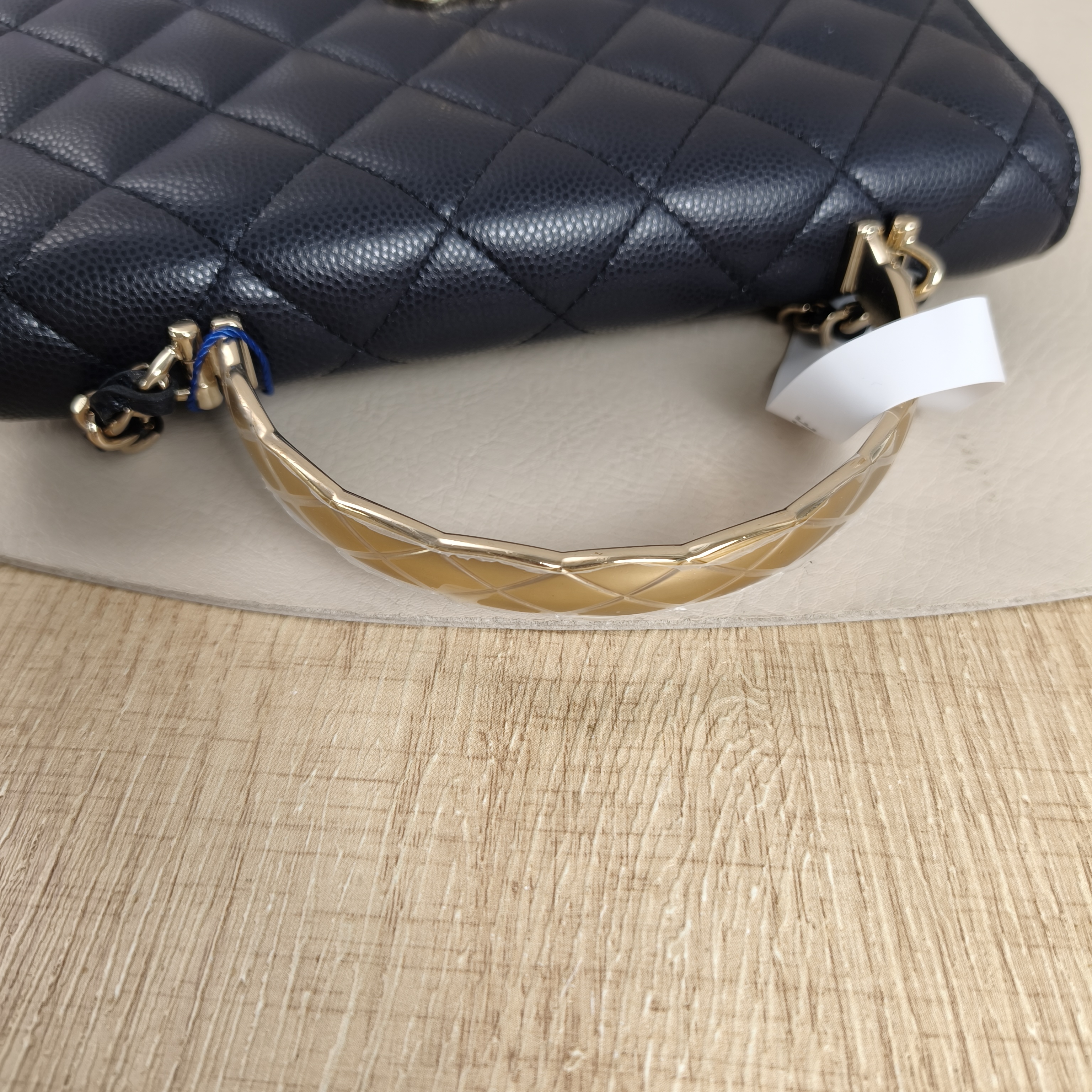 Chanel 25s woc Microchip Edition · 19 × 3 × 13 cm — cover view 8 of 11