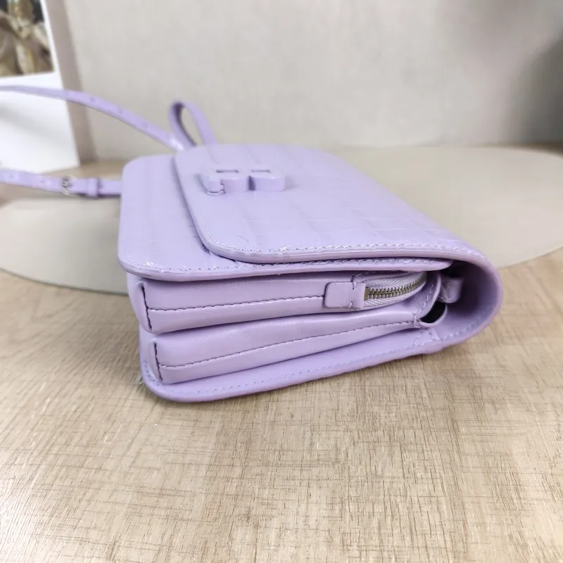 BALENCIAGA Crossbody Bag Crossbody Bag Calfskin One Size 18.5 × 6 × 15 cm — detail view 7 of 11