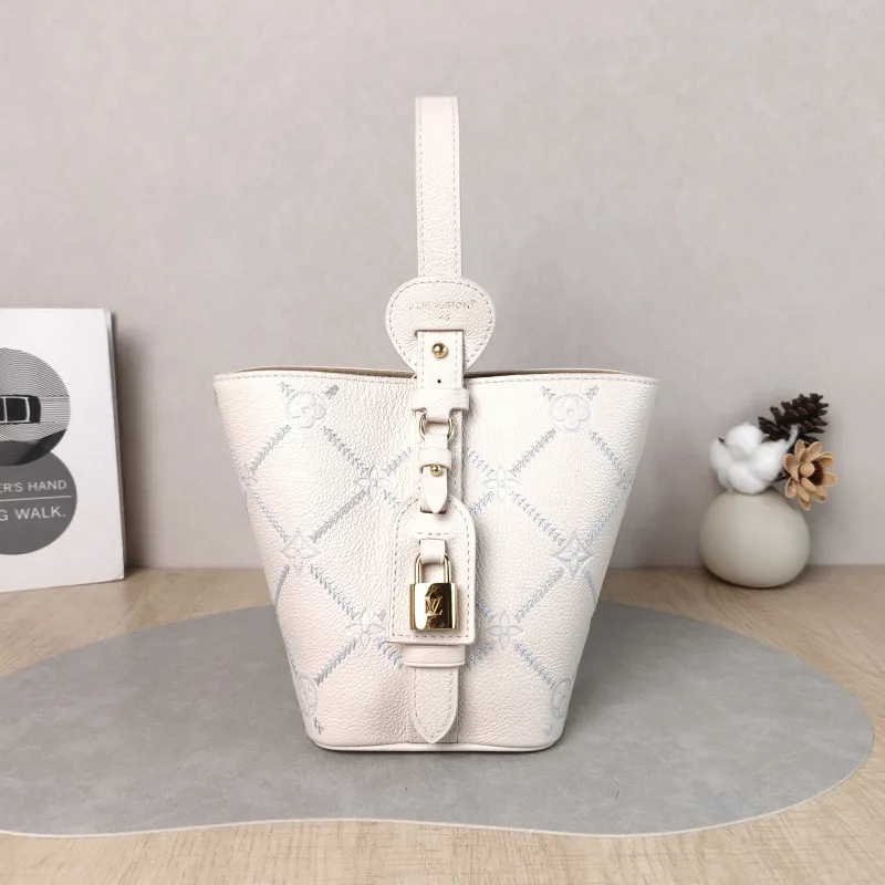 Louis Vuitton Top Handle Bag ALL IN BB White · Blue Calfskin BB 16 × 12 × 18 cm