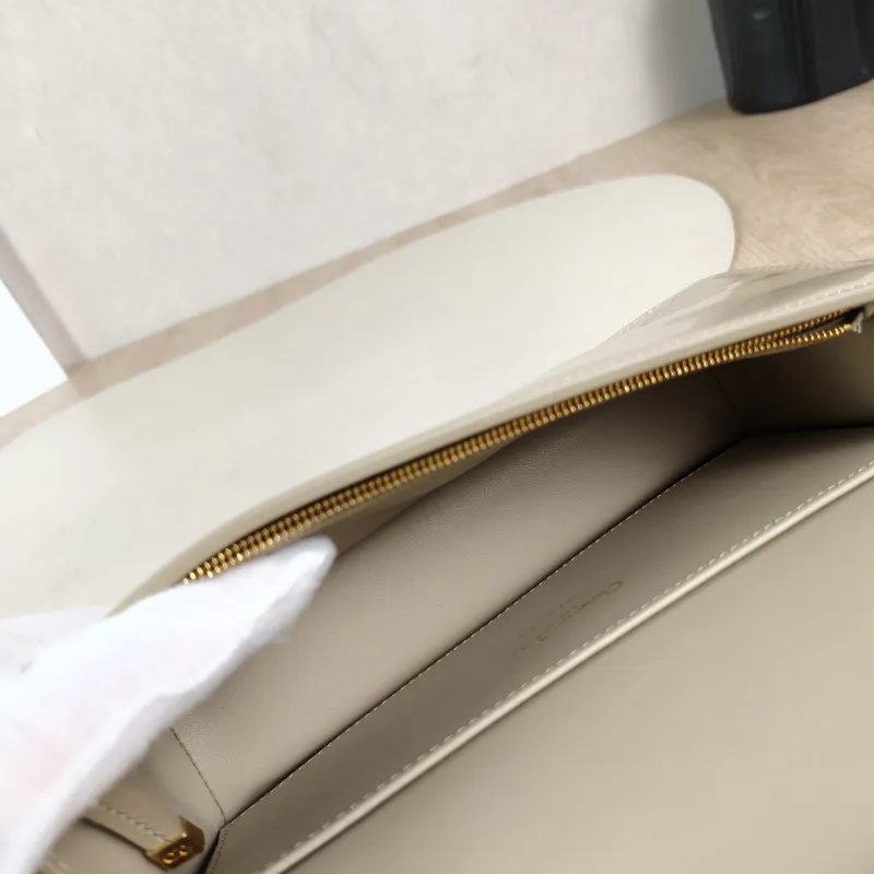 DIOR Shoulder Bag Shoulder Bag Patent Leather One Size 22 × 5 × 11.5 cm — detail view 4 of 13