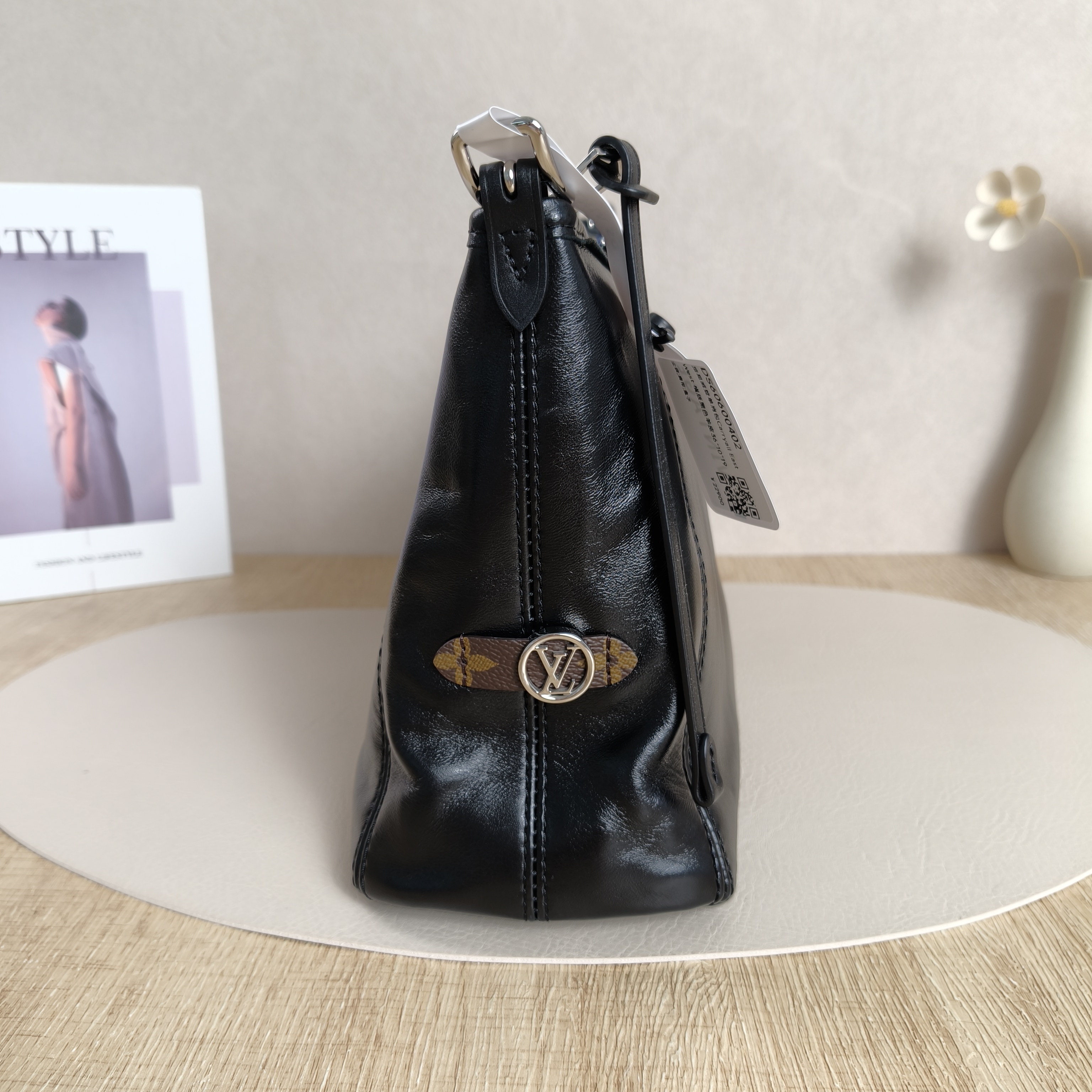 Louis Vuitton Shoulder Bag Carryall East West Black Lambskin36 × 10 × 19 cm — cover view 12 of 12