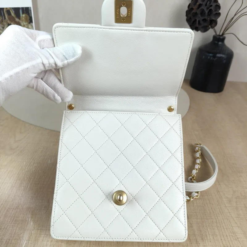 Chanel Crossbody Bag logo cf Collection Edition Crossbody Bag White Lambskin One Size 16 × 4 × 17.5 cm 30 — detail view 1 of 13