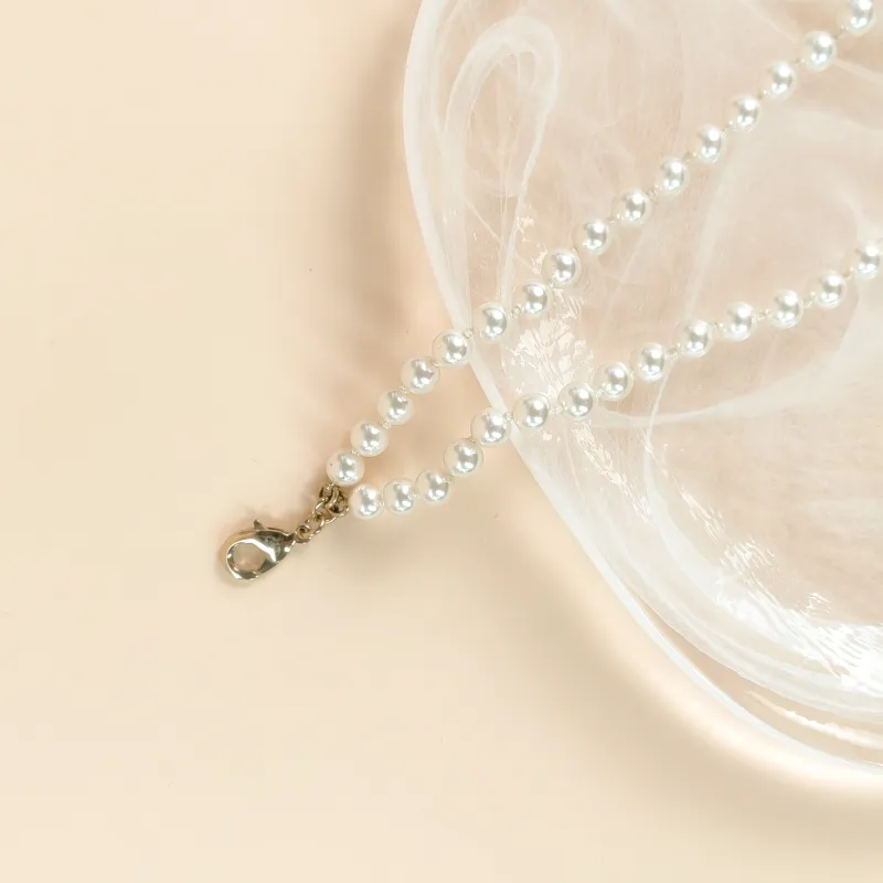Chanel Necklace c Logo Necklace White Pearl One Size 42cm — cover view 5 of 7