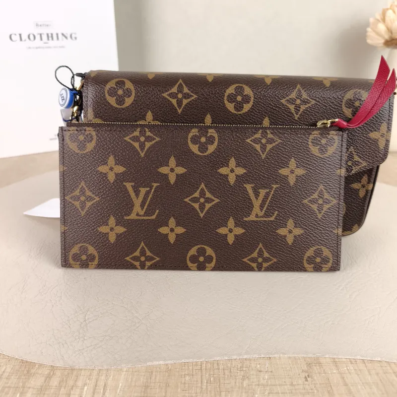 Louis Vuitton Crossbody Bag Pochette Félicie Monogram PVC Small 21 × 3 × 12 cm — detail view 2 of 12