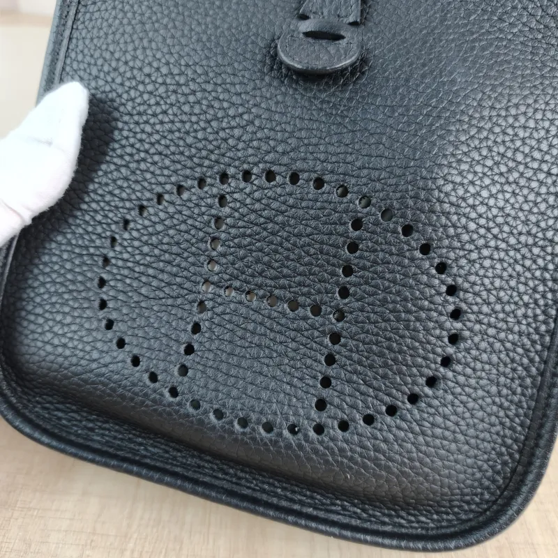Hermès Crossbody Bag Evelyne Mini 16 Mini 16 Black Taurillon Clemence TC Calfskin Mini 17 × 5.5 × 18 cm Y — detail view 1 of 11