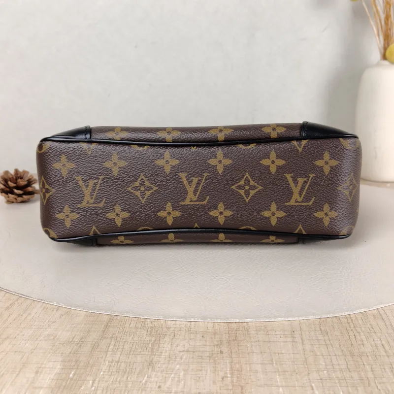 Louis Vuitton Crossbody Bag ODEON Monogram PVC Small 24 × 8 × 22 cm — cover view 5 of 5