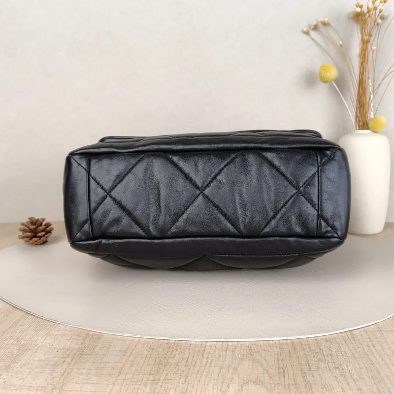 Chanel Crossbody Bag C Black Lambskin Small 28 × 9.5 × 17 cm — cover view 6 of 6