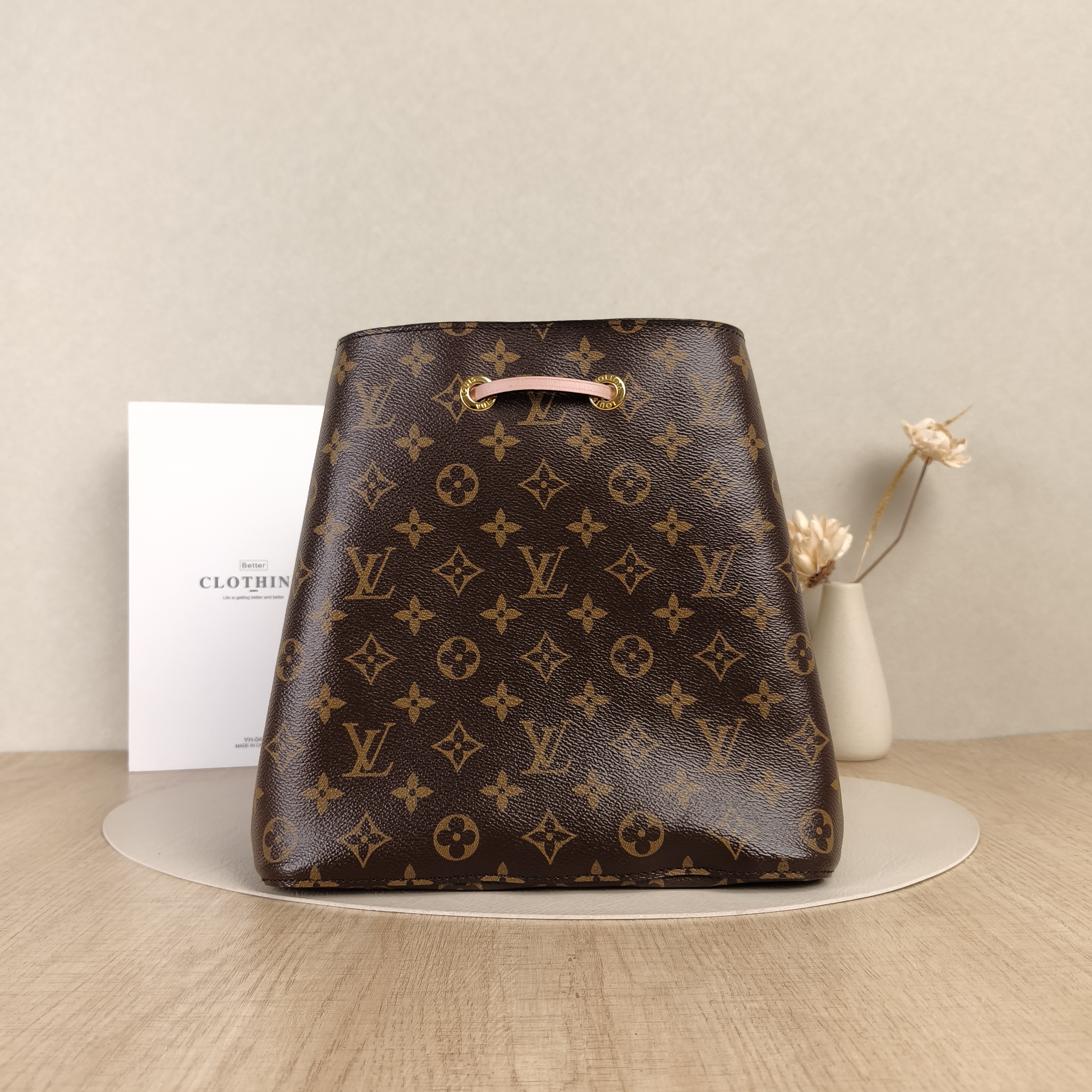 Louis Vuitton Shoulder Bag NÉONOÉ Bucket Bag PVC Medium26 × 17.5 × 26 cm — cover view 5 of 5