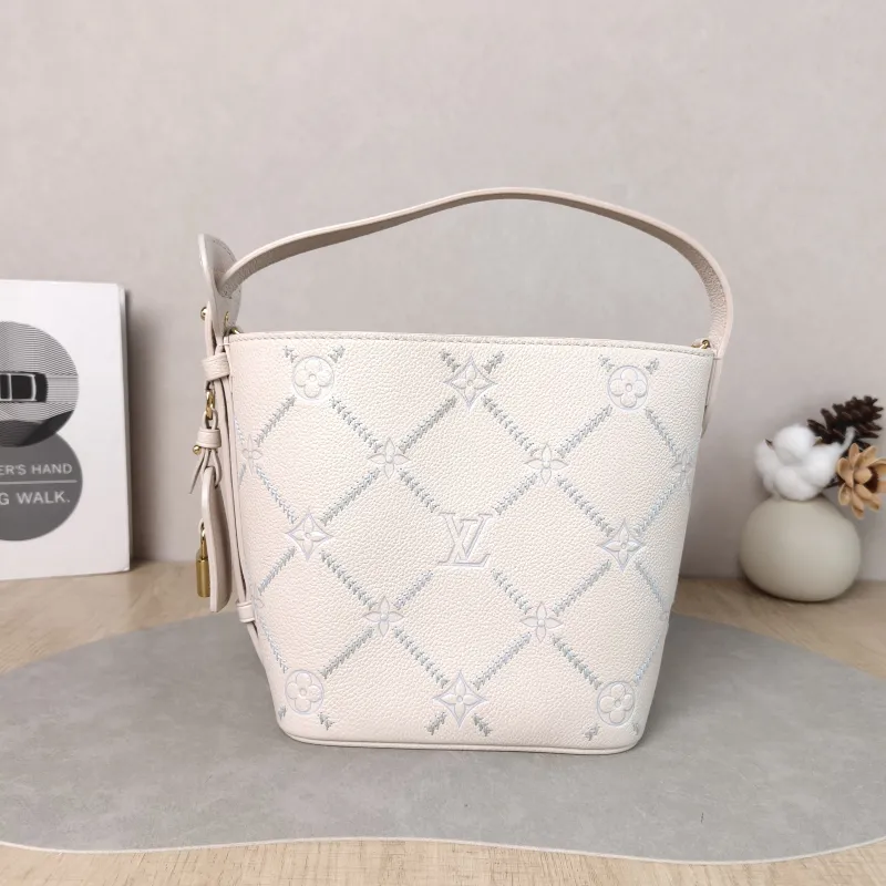 Louis Vuitton Top Handle Bag ALL IN BB White · Blue Calfskin BB 16 × 12 × 18 cm — detail view 10 of 13