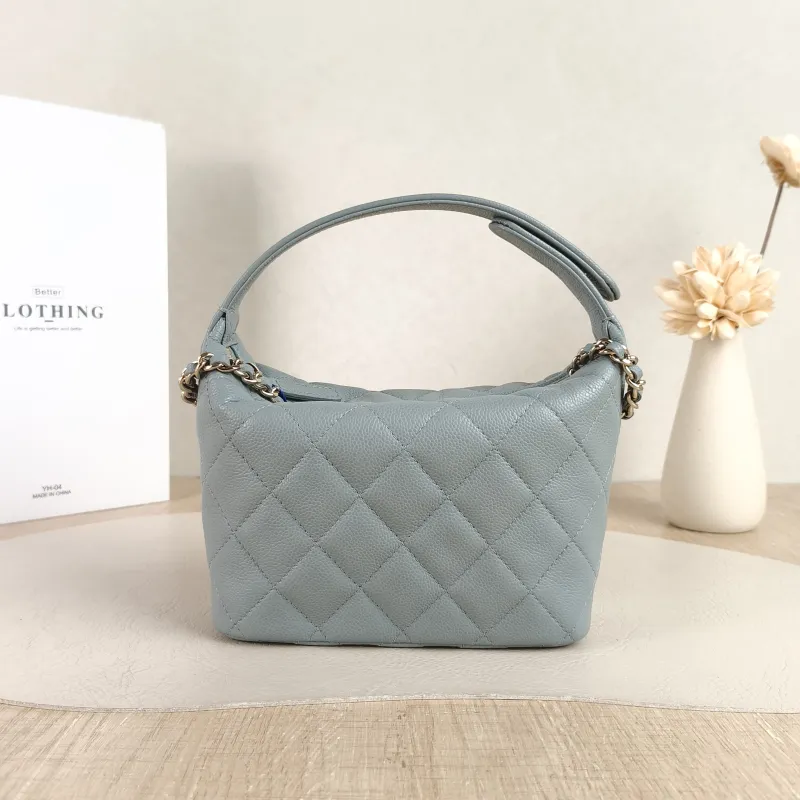 Chanel Crossbody Bag Crossbody Bag Grey Grained Calfskin One Size 16 × 6 × 13 cm — cover view 2 of 5