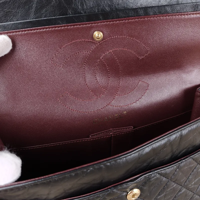 Chanel Shoulder Bag 2.55 Black Calfskin Medium 28 × 7.5 × 19.5 cm — detail view 9 of 13